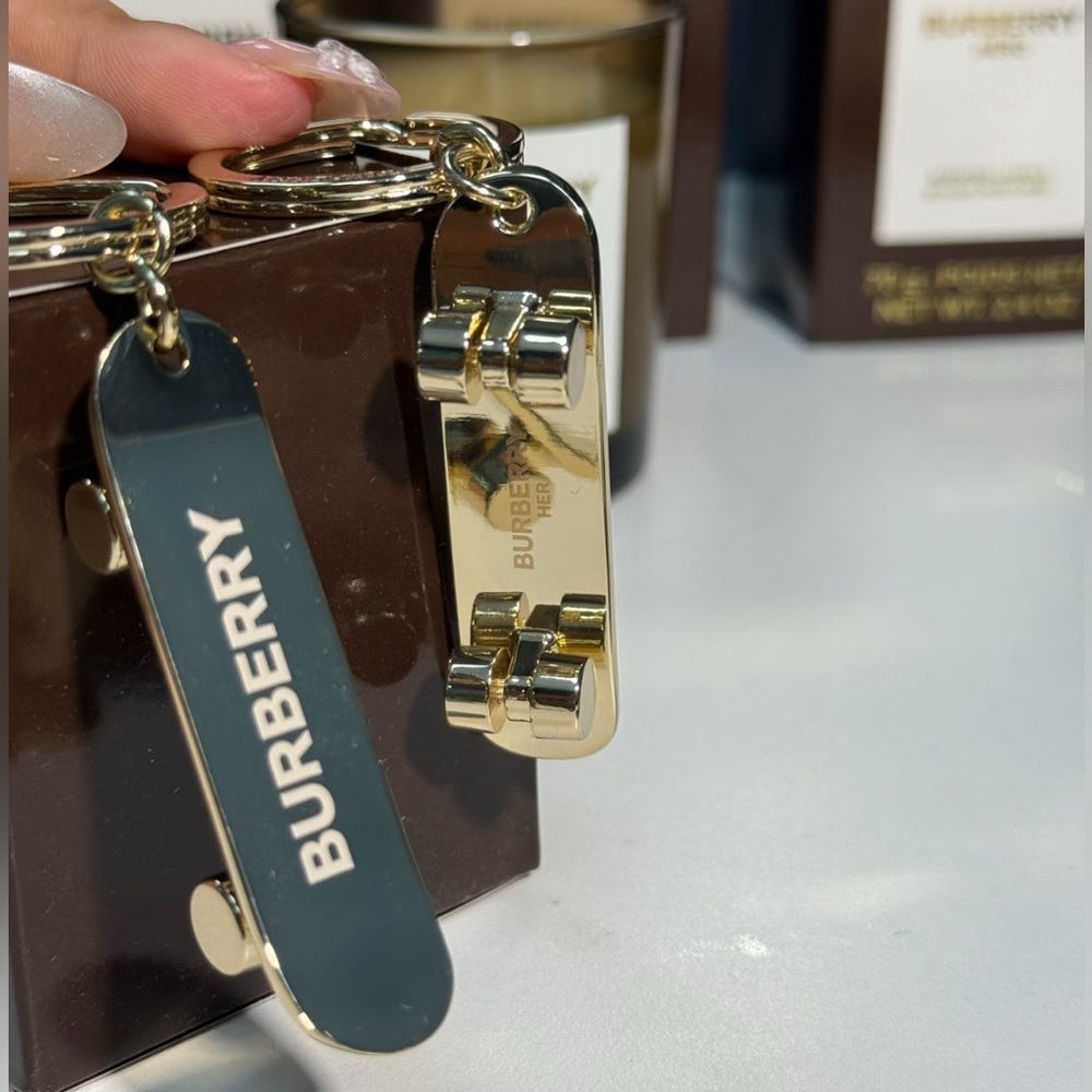 Burberry Gold-Tone Metal Skateboard Keychain / Key Ring – Logo Engraved